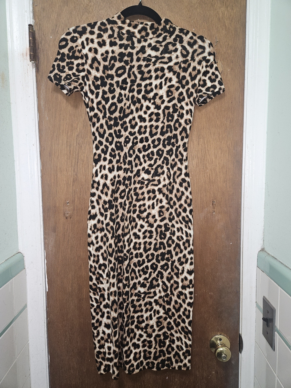 Leopard Print Midi Dress - Short Sleeve